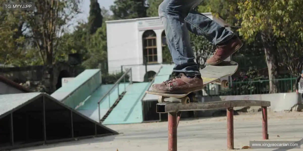 📱 指尖掌控,全球赛事!随时随地,精彩尽在眼前!